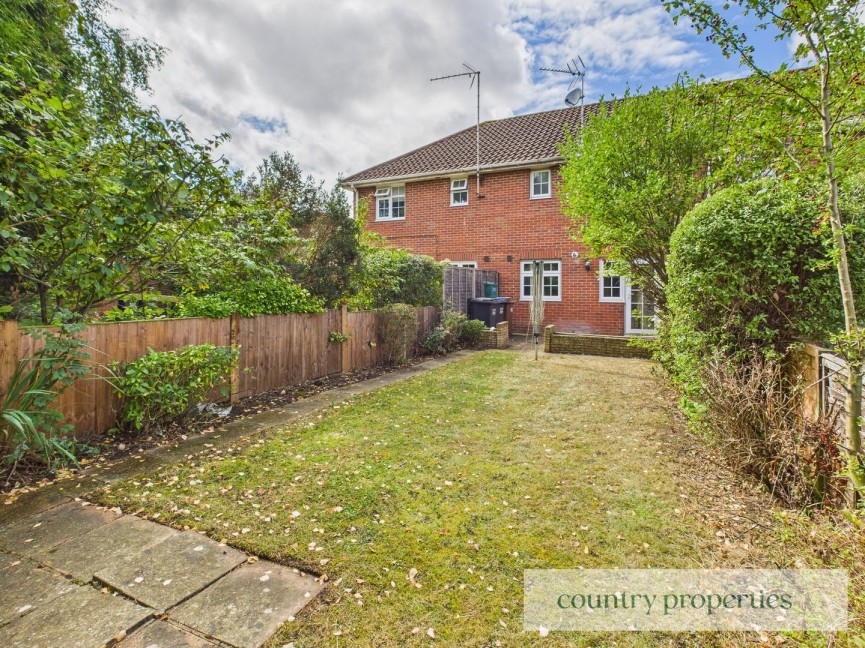 3 bedroom House for Sale Rooks Close, Welwyn Garden City, Hertfordshire