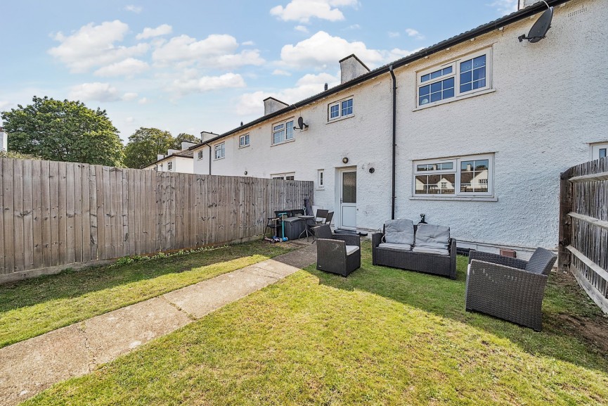 2 bedroom House for Sale Olympus Road, Henlow, Bedfordshire