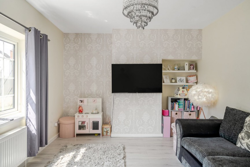 2 bedroom House for Sale Olympus Road, Henlow, Bedfordshire