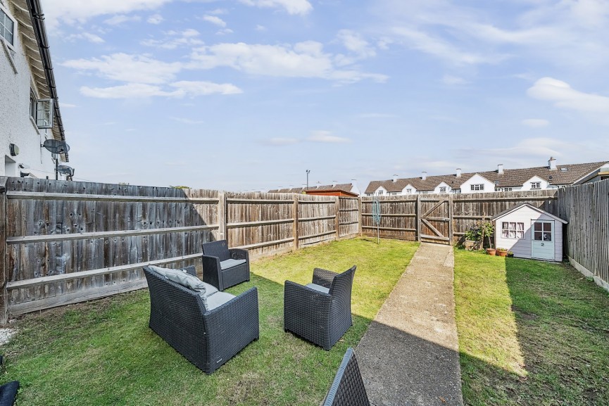 2 bedroom House for Sale Olympus Road, Henlow, Bedfordshire