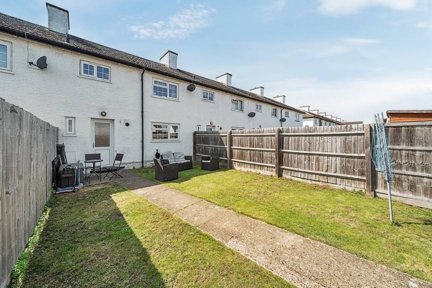 2 bedroom House for Sale Olympus Road, Henlow, Bedfordshire