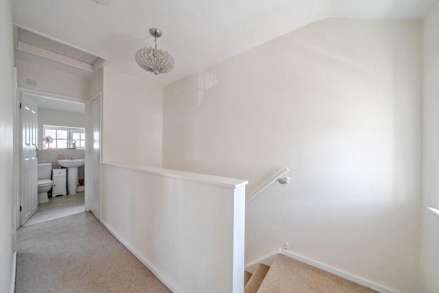 2 bedroom House for Sale Olympus Road, Henlow, Bedfordshire