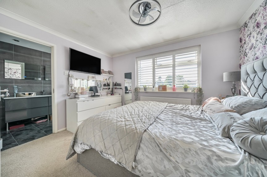4 bedroom House for Sale Chase Close, Arlesey, Bedfordshire