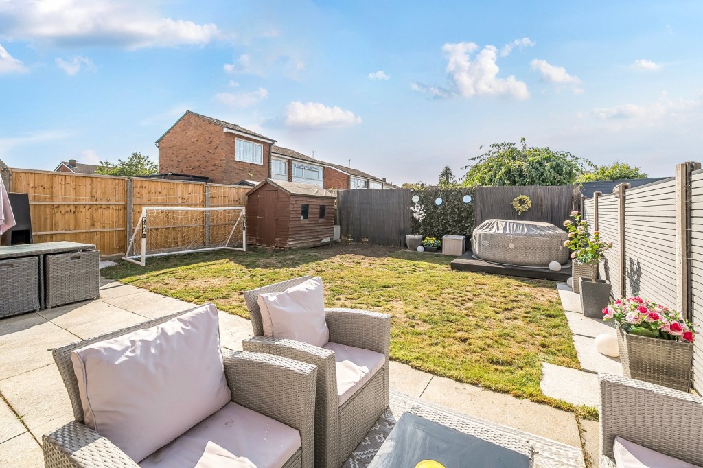 Chase Close, Arlesey, Bedfordshire