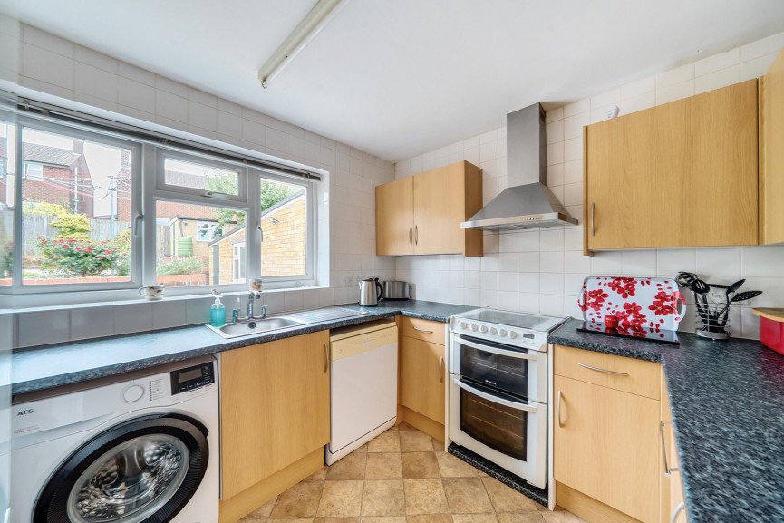 3 bedroom Bungalow for Sale Lincoln Way, Harlington, Bedfordshire