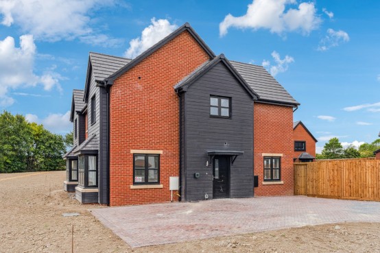 Senuna Park, Ashwell, Baldock, Herts