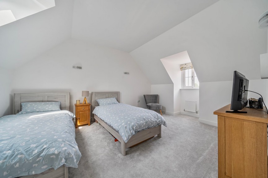 5 bedroom House for Sale Stotfold, Hitchin, Bedfordshire