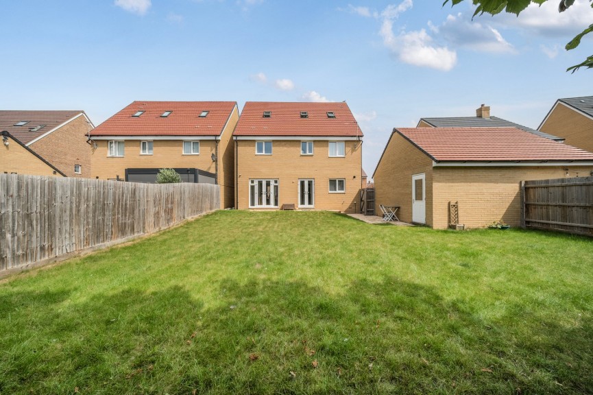 5 bedroom House for Sale Stotfold, Hitchin, Bedfordshire