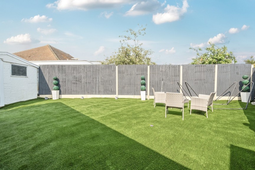 2 bedroom Bungalow for Sale Station Road, Flitwick, Bedfordshire