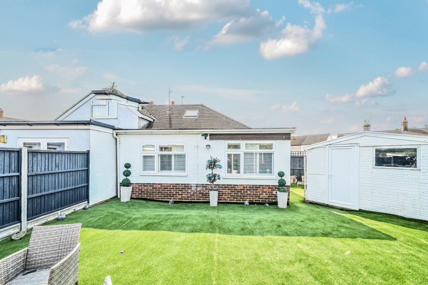 2 bedroom Bungalow for Sale Station Road, Flitwick, Bedfordshire