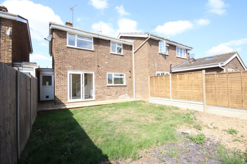 3 bedroom House for Letting St Andrews Close, Flitwick, Beds