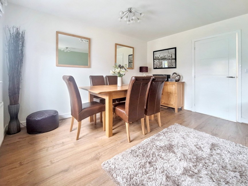 3 bedroom House for Sale Armistice Croft, Blunham, Bedford