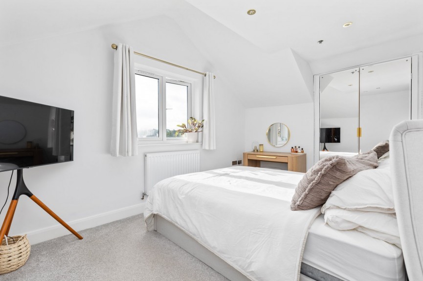 2 bedroom Flat for Sale Paynes Park, Hitchin, Hertfordshire