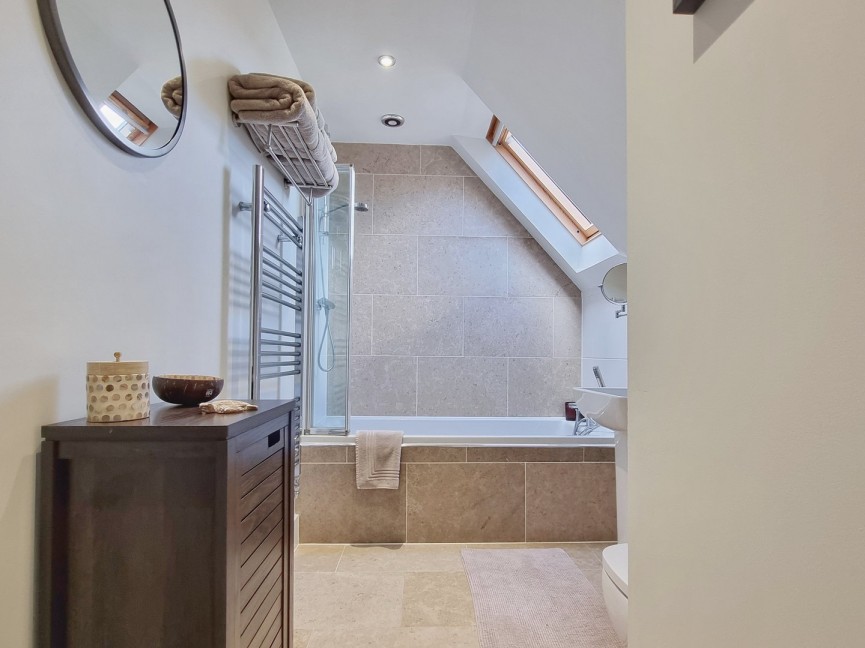 3 bedroom House for Sale Clophill, Bedfordshire