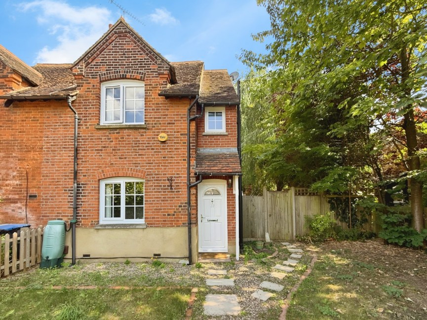 3 bedroom House for Sale Glebeland, Hatfield, Hertfordshire