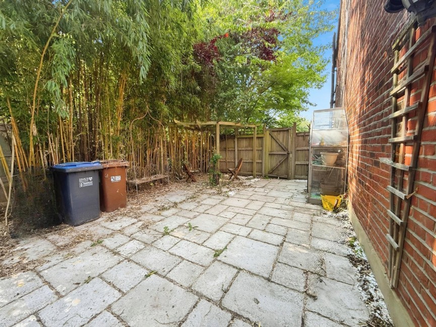 3 bedroom House for Sale Glebeland, Hatfield, Hertfordshire