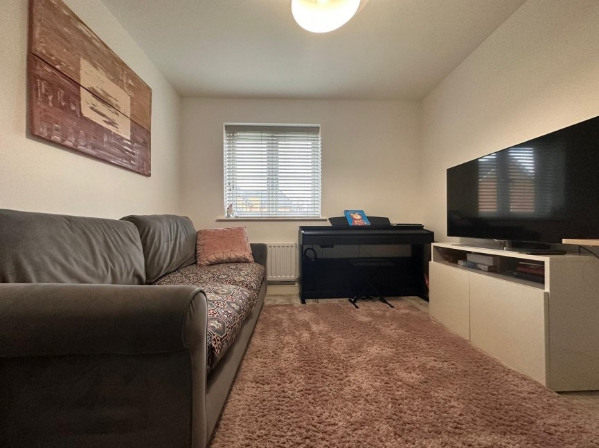4 bedroom House for Sale Lilburn Avenue, Royston, Hertfordshire