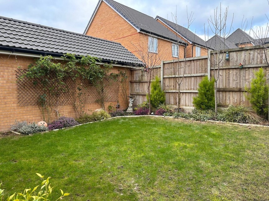 4 bedroom House for Sale Lilburn Avenue, Royston, Hertfordshire