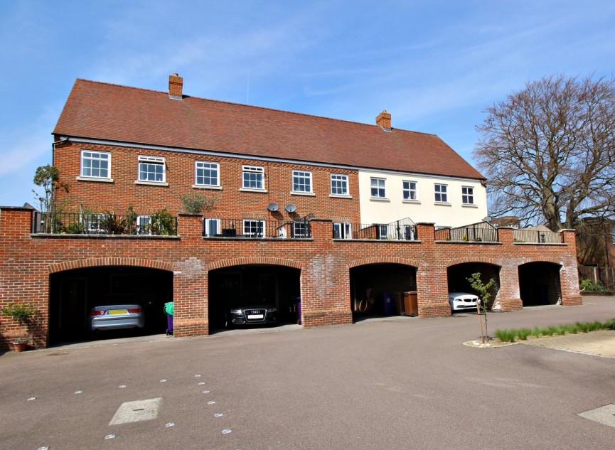 4 bedroom House for Sale Kitchen Garden Court, Hitchin, Hertfordshire