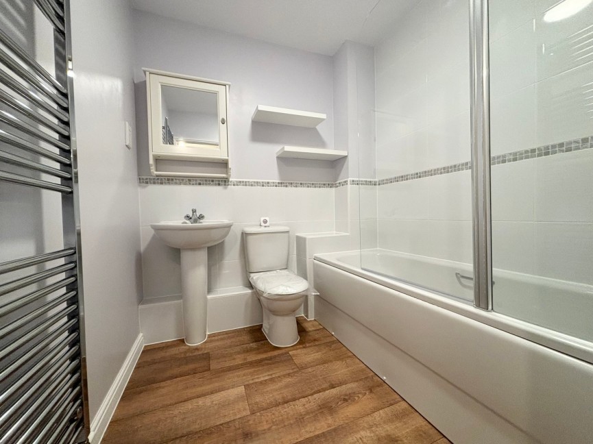 1 bedroom Flat for Letting Saturn Way, Biggleswade, Bedfordshire