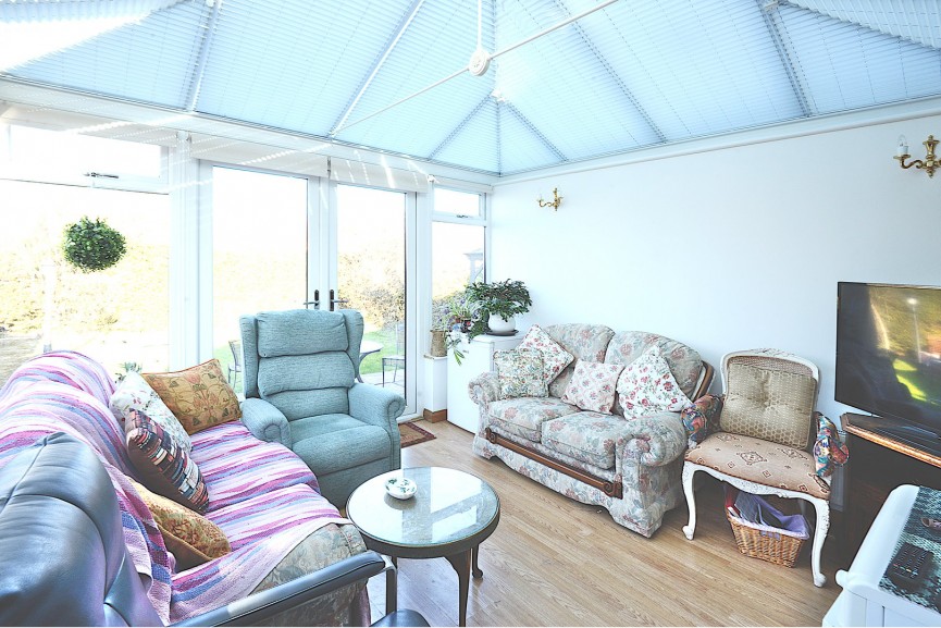 3 bedroom Bungalow for Sale Baldock Road, Stotfold, Bedfordshire