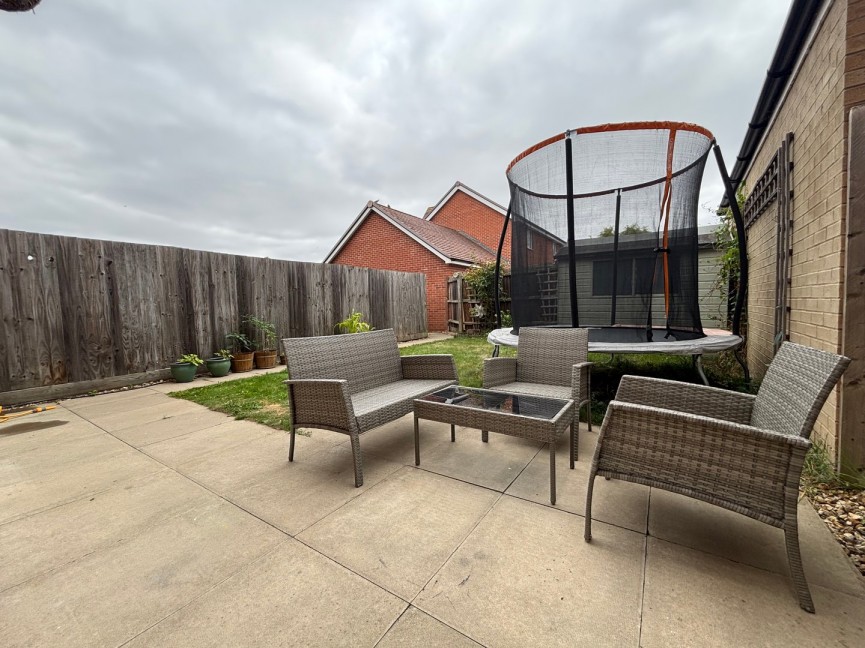 4 bedroom House for Letting Planets Way, Biggleswade, Bedfordshire