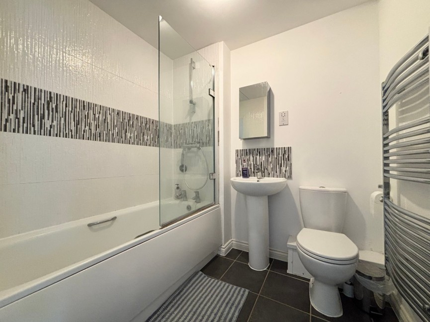 4 bedroom House for Letting Planets Way, Biggleswade, Bedfordshire