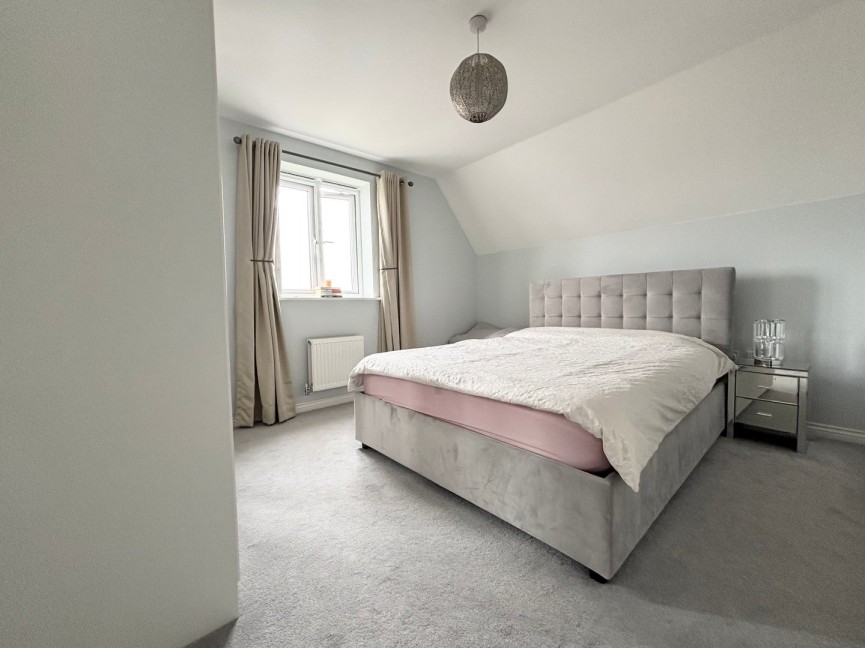 4 bedroom House for Letting Planets Way, Biggleswade, Bedfordshire