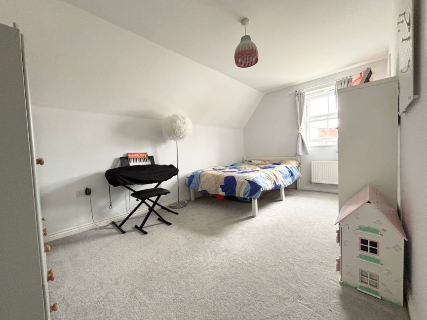 4 bedroom House for Letting Planets Way, Biggleswade, Bedfordshire