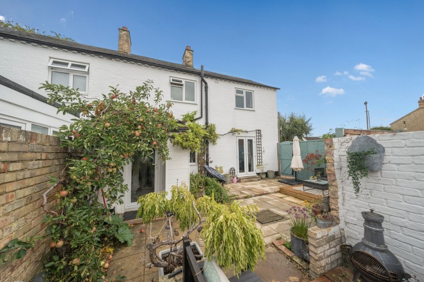 2 bedroom House for Sale Ivel Road, Shefford, Bedfordshire