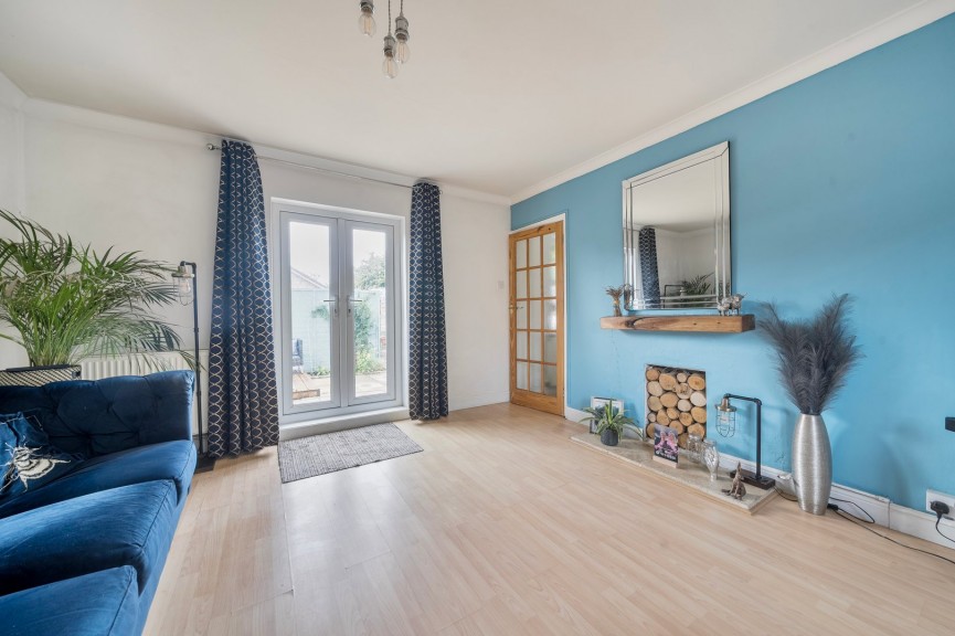 2 bedroom House for Sale Ivel Road, Shefford, Bedfordshire