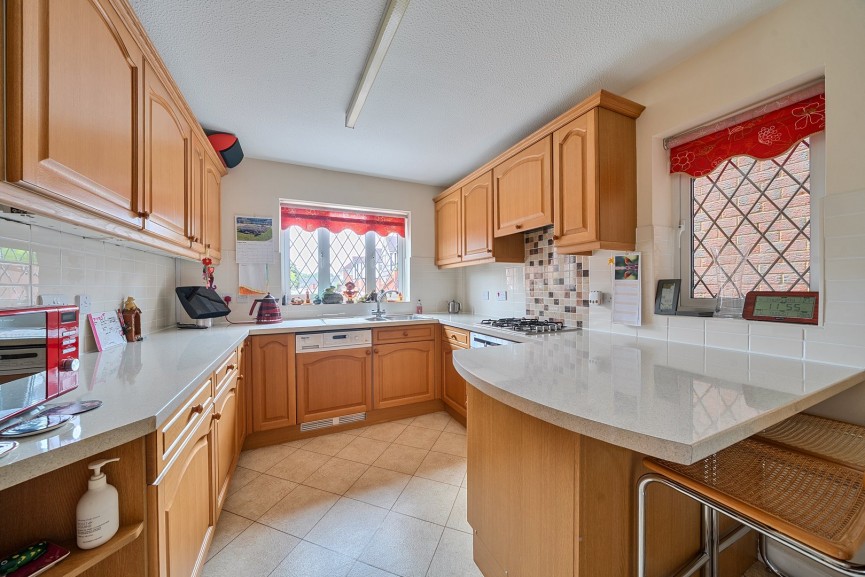 5 bedroom House for Sale Meppershall, Shefford, Bedfordshire