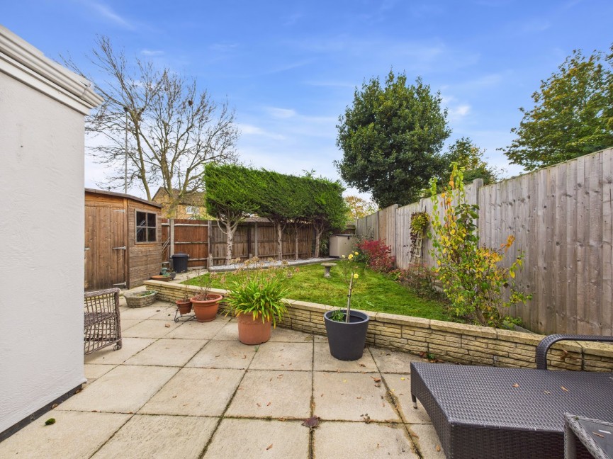 2 bedroom Bungalow for Sale Westell Close, Baldock, Hertfordshire