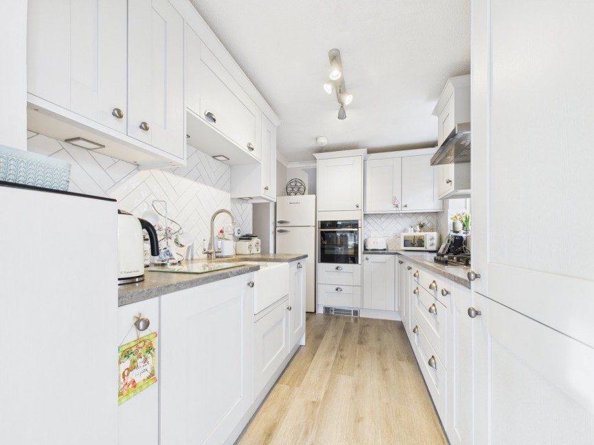 2 bedroom Bungalow for Sale Westell Close, Baldock, Hertfordshire