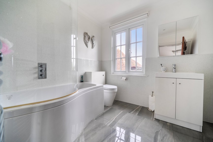 6 bedroom House for Sale Church Road, Westoning, Bedfordshire