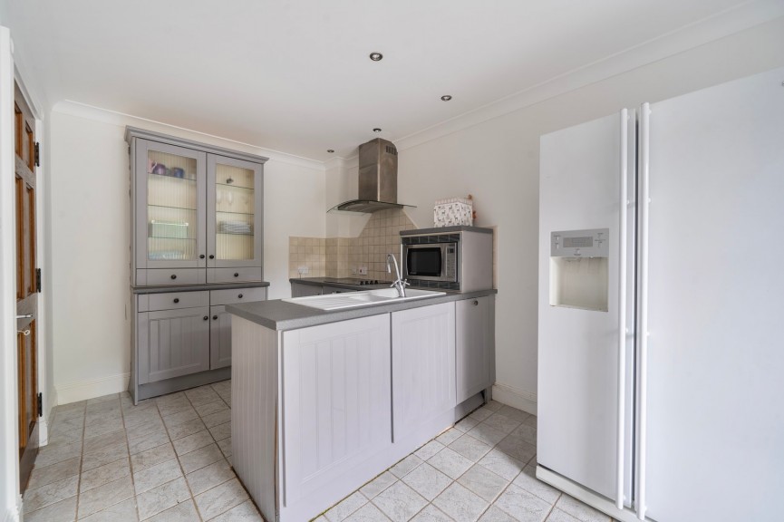 6 bedroom House for Sale Church Road, Westoning, Bedfordshire