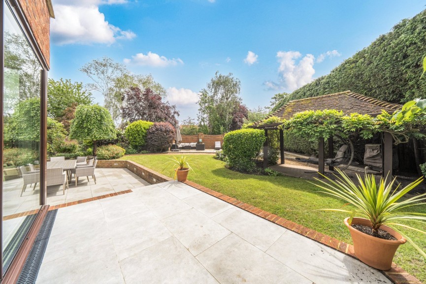 6 bedroom House for Sale Church Road, Westoning, Bedfordshire