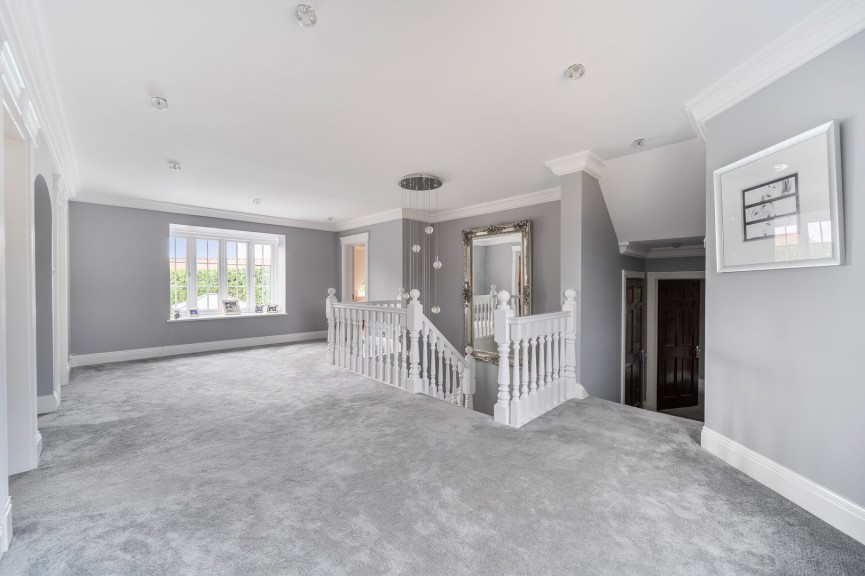 6 bedroom House for Sale Church Road, Westoning, Bedfordshire