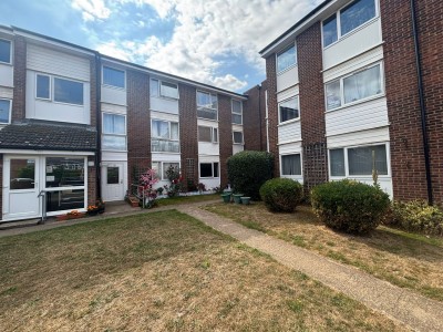 Tennyson Close, Royston, Hertfordshire