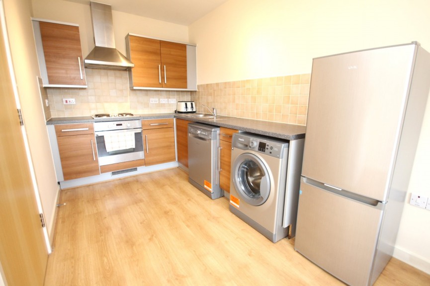 2 bedroom Flat for Sale Birds Hill, Letchworth Garden City, Hertfordshire