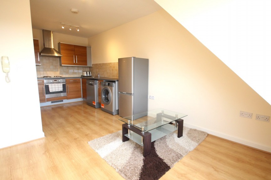 2 bedroom Flat for Sale Birds Hill, Letchworth Garden City, Hertfordshire