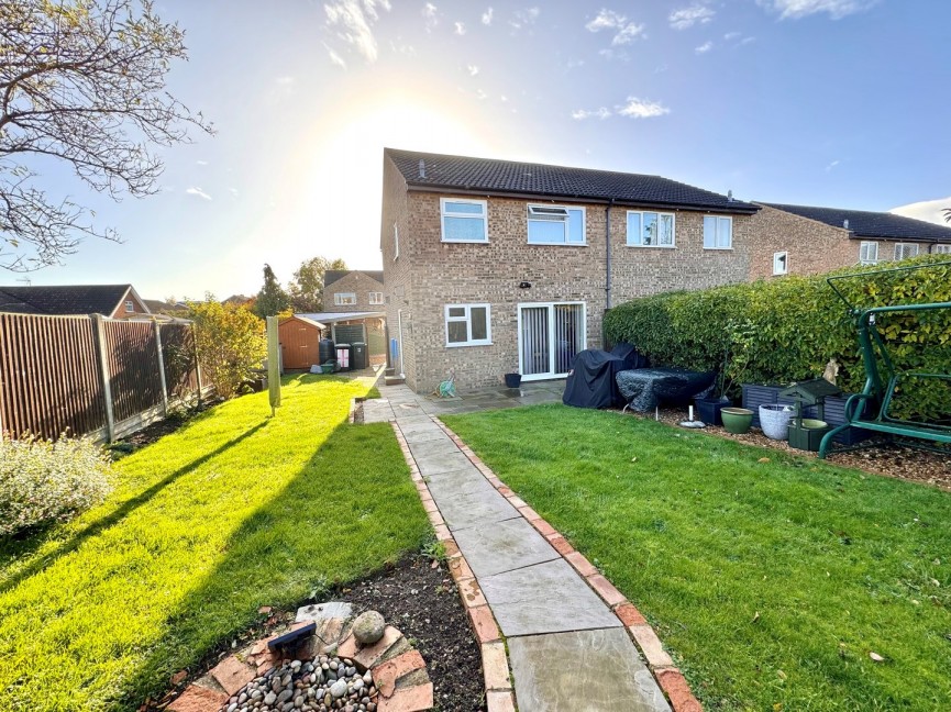 3 bedroom House for Sale Ullswater Close, Biggleswade, Bedfordshire
