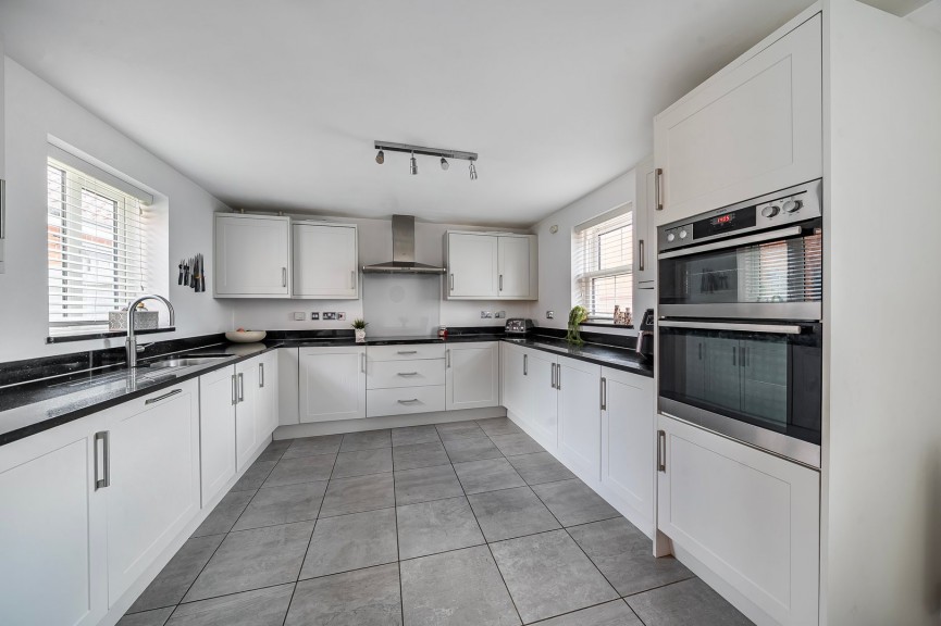 4 bedroom House for Sale Stotfold, Hitchin, Bedfordshire