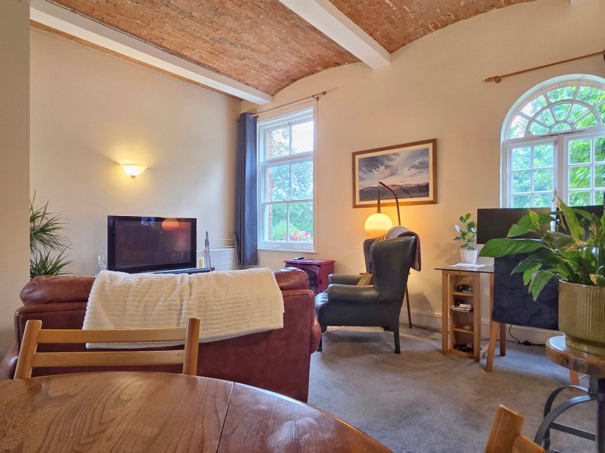 2 bedroom Flat for Sale Ampthill, Bedfordshire