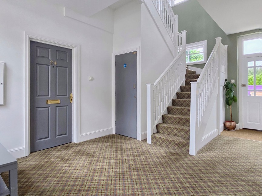 2 bedroom Flat for Sale Ampthill, Bedfordshire
