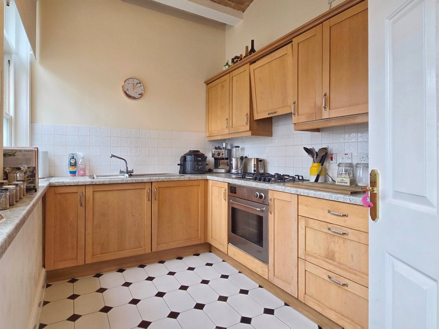 2 bedroom Flat for Sale Ampthill, Bedfordshire