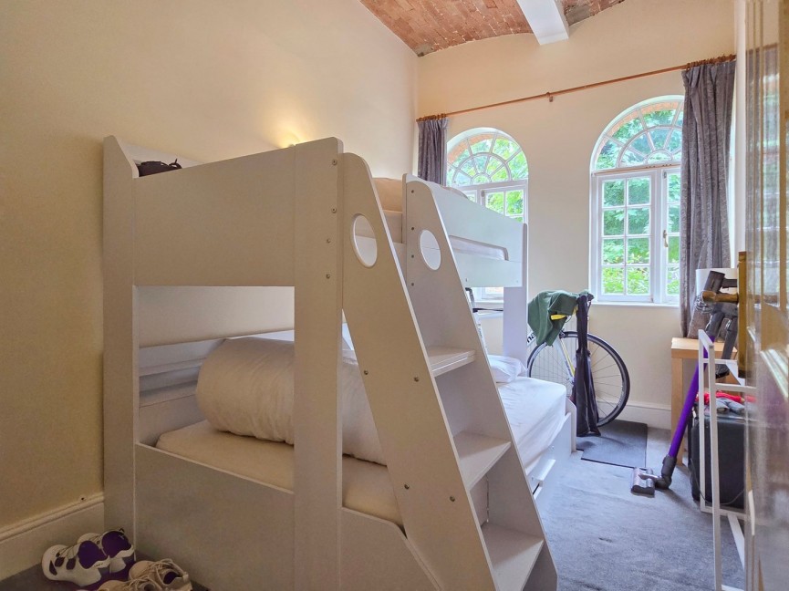 2 bedroom Flat for Sale Ampthill, Bedfordshire