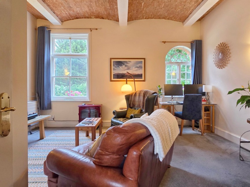 2 bedroom Flat for Sale Ampthill, Bedfordshire