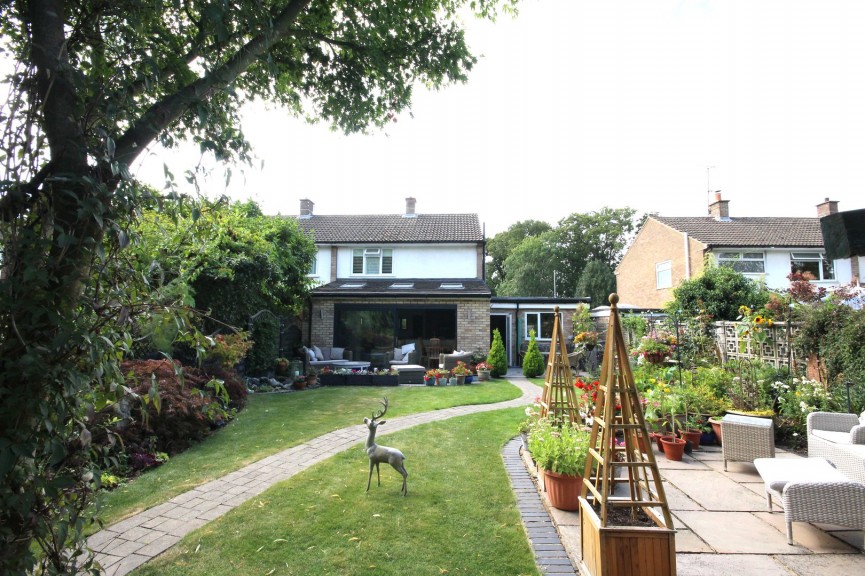 3 bedroom House for Sale Howard Drive, Letchworth Garden City, Hertfordshire