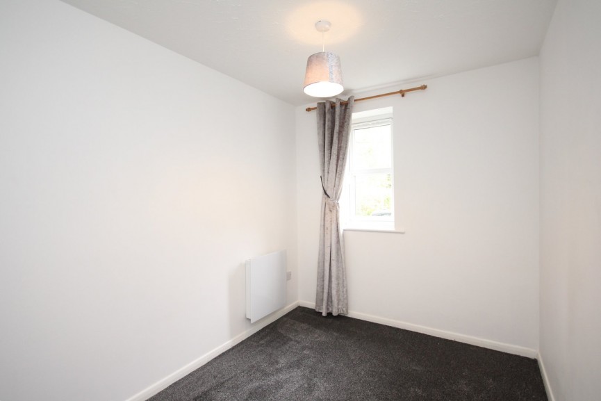 2 bedroom Flat for Sale Marmet Avenue, Letchworth Garden City, Hertfordshire